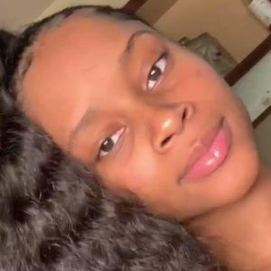 Meet your Posher, Evelyn